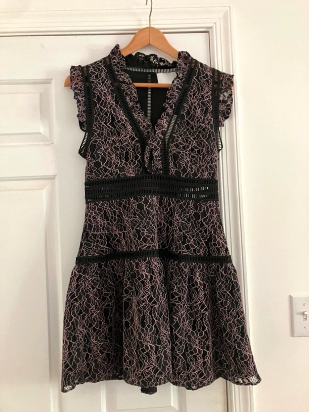 Mare Mare Anthropologie black and pink lace dress in size X-small